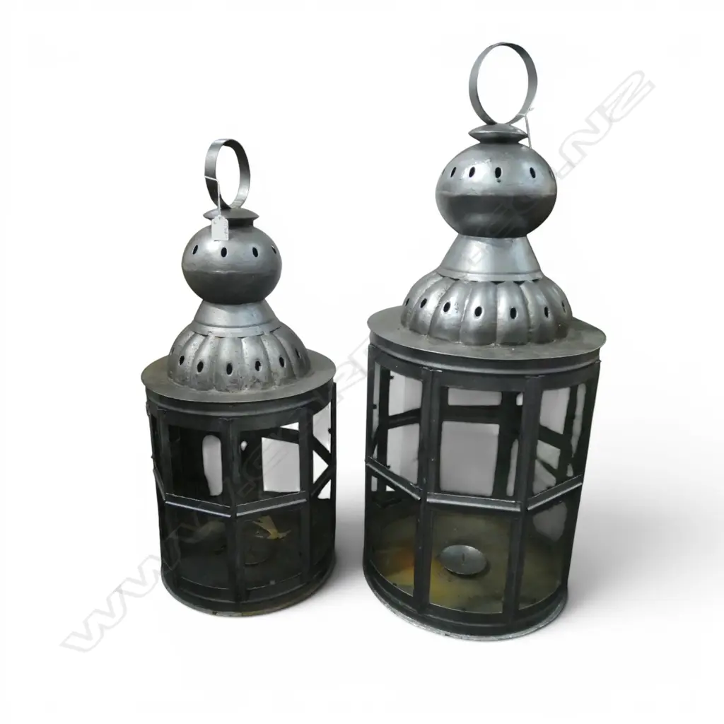 2 SILVER METAL CANDLE LANTERNS, H.900, 660mm Image 1++