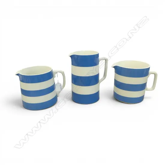 3 CORNISHWARE JUGS H.185mm (TALLEST GREEN & Co)