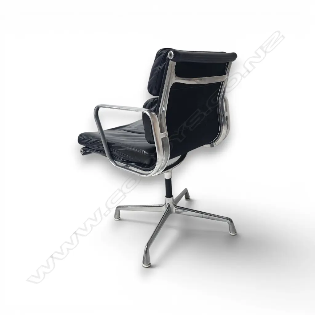 VINTAGE HERMAN MILLER EAMES SOFT PAD LEATHER OFFICE DESK CHAIR Image 1++