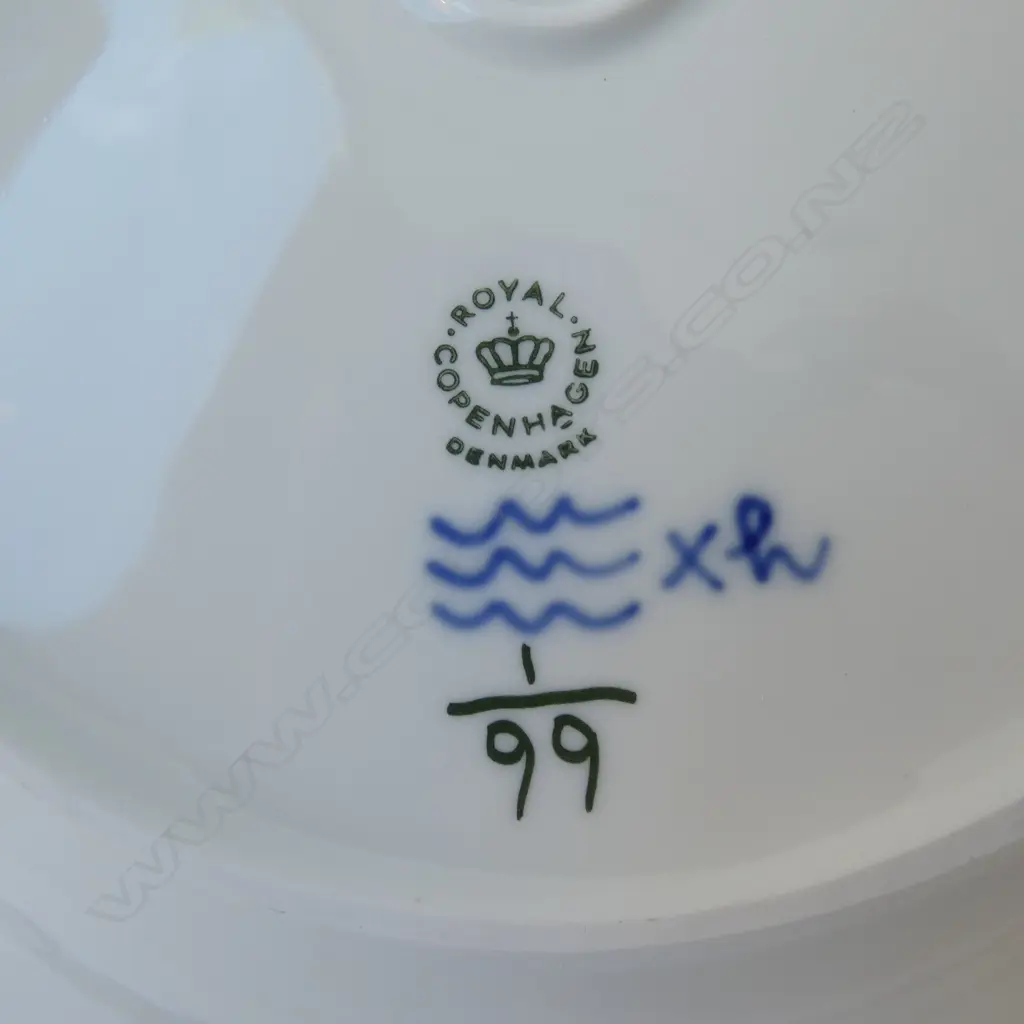 2 ROYAL COPENHAGEN OVAL ASHET PLATES 370x290, 300x235mm Image 1++
