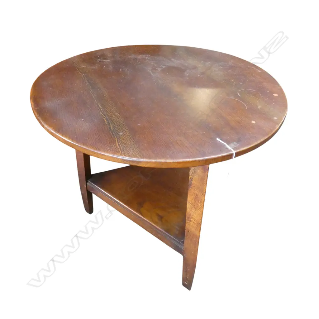 OAK CRICKET TABLE H.700mm, 720mm dia Image 1++