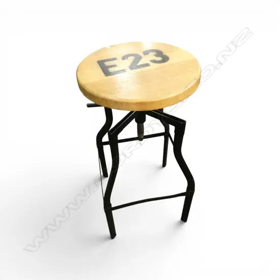 Lab stool