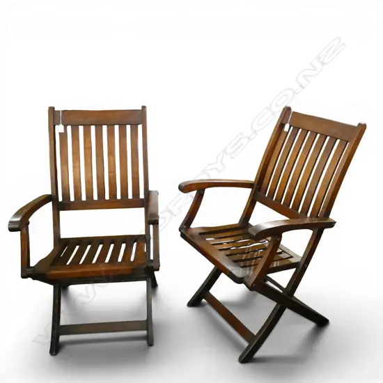 PR FOLDING WOODEN CHAIRS