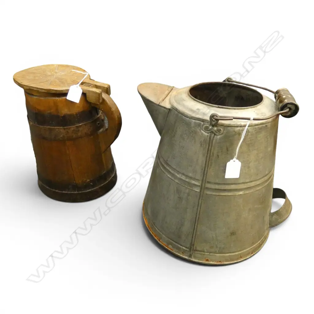 COOPERED VINTAGE LIDDED MILK PAIL & GALVANIZED MILK PAIL H310MM FAULTS Image 1++