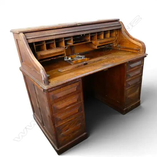 CUTLER OAK DESK W.1375mm