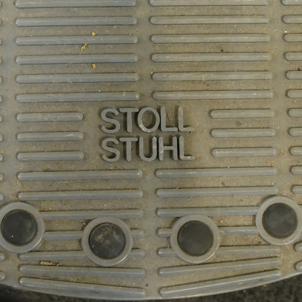 STUHL OFFICE CHAIR Image 1++