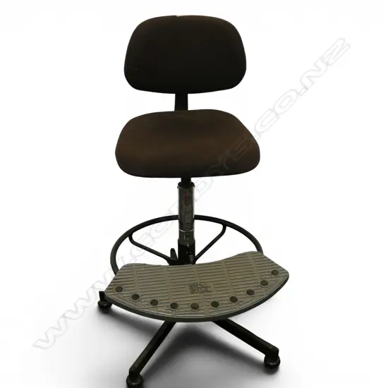STUHL OFFICE CHAIR