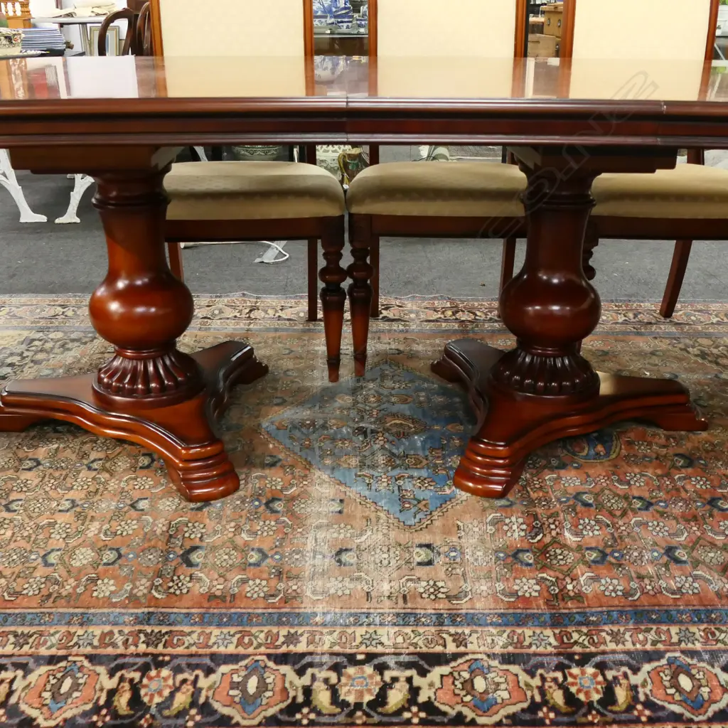 MAHOGANY DOUBLE PEDESTAL DINING TABLE w. 1 LEAF 2100x1065x755mm & 8 CHAIRS Image 1++