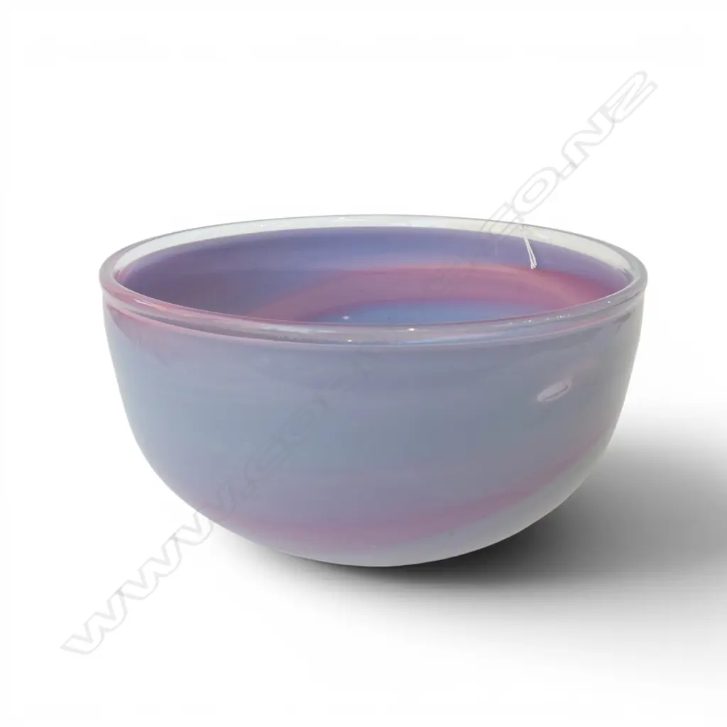 ART GLASS BOWL SIGNED 'OLA & MARIE HOGLUND 1987 NZ' H.140mm, 230mm dia Image 1++