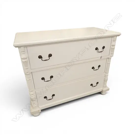 WHITE PAINTED CHEST OF DRAWERS 1150x555x940mm