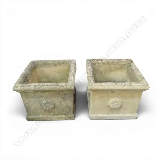 PR OF SQUARE CONCRETE GARDEN PLANTERS H290MM