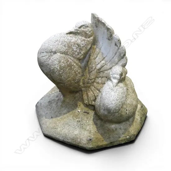 CONCRETE DOVE GARDEN ORNAMENT H250MM