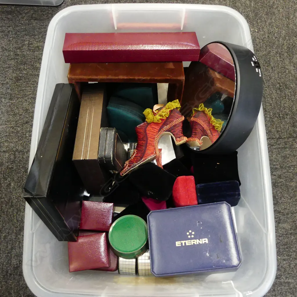 ASST. JEWELLERY BOXES & DISPLAY ACCESSORIES Image 1++