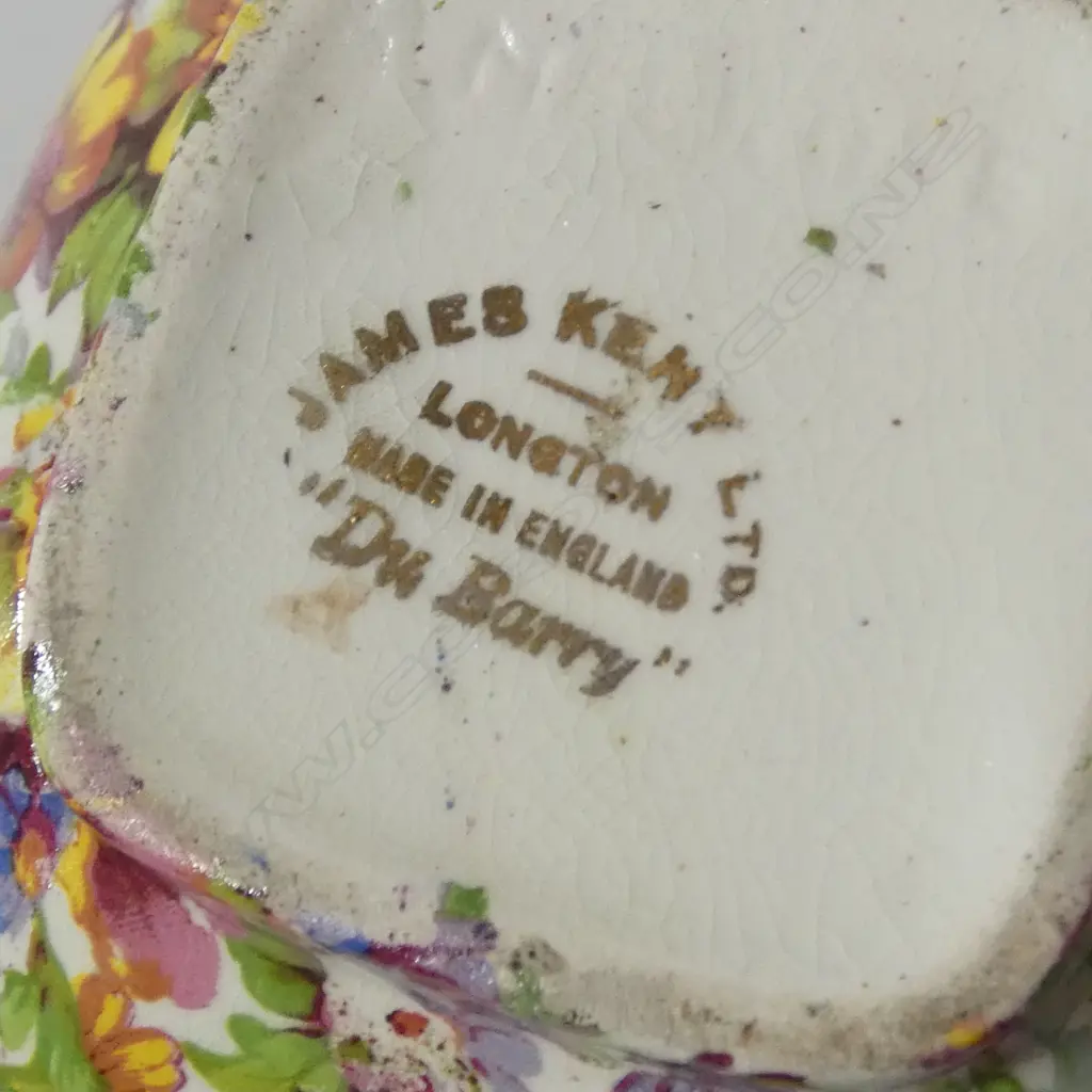 BOX OF MIXED FLORAL CHINA Image 1++
