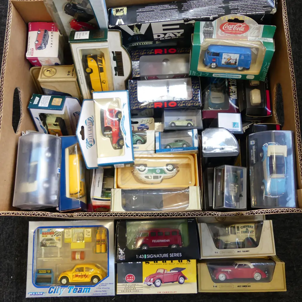 ASST. MODEL CARS, MODELS OF YESTERYEAR ETC Image 1++