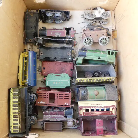 3 BOXES - HORNBY TRAIN SET; TRACK, ROLLING STOCK, TRAIN PARTS ETC