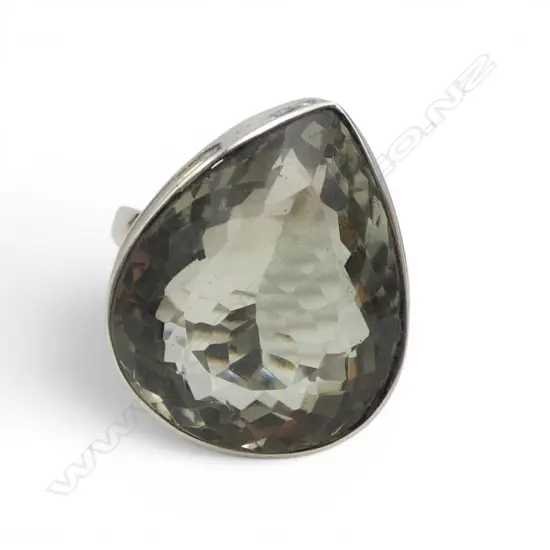 LARGE SILVER & GREEN AMETHYST RING  SIZE R