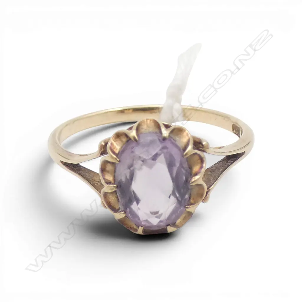 9CT RING, WITH AMETHYST STONE, 2.2gms SIZE M Image 1++