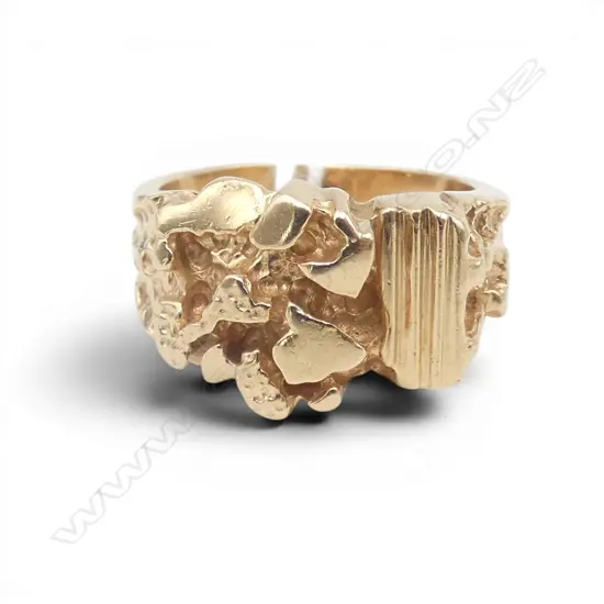 10ct NUGGET STYLE RING, 9.19gm SIZE P