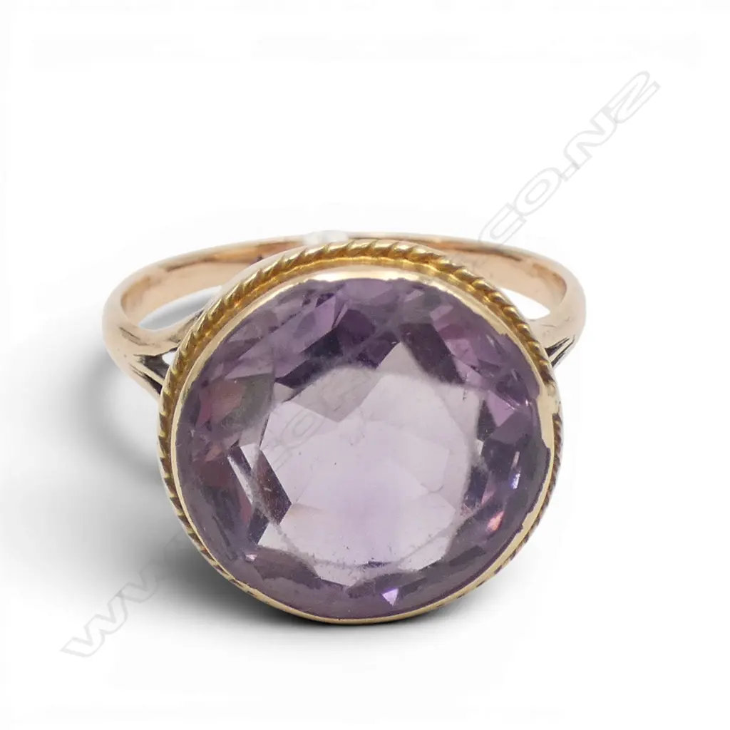 9CT GOLD AMETHYST RING 4.1gm, size S Image 1++