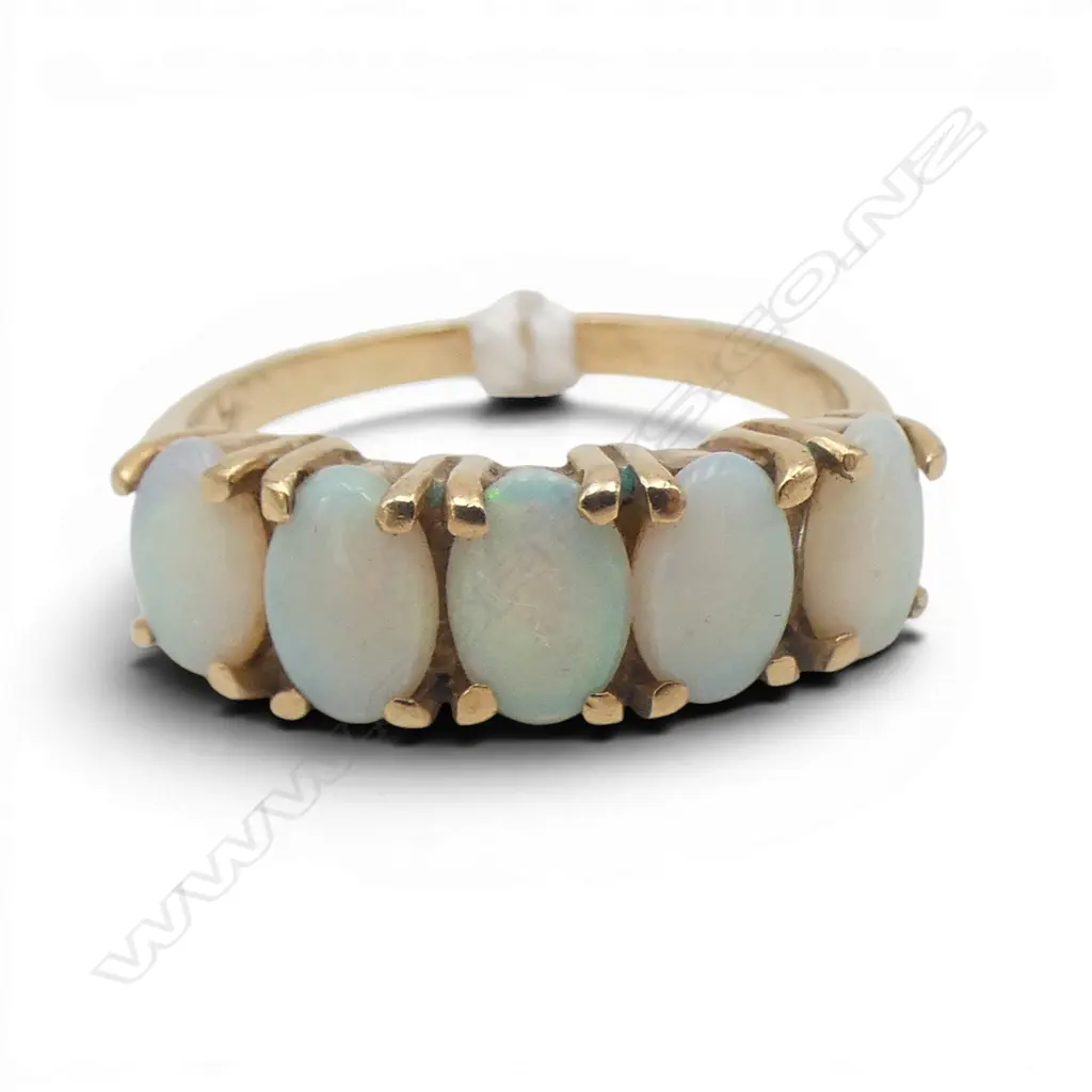 9CT GOLD OPAL BRIDGE RING 2.5GMS SIZE M Image 1++