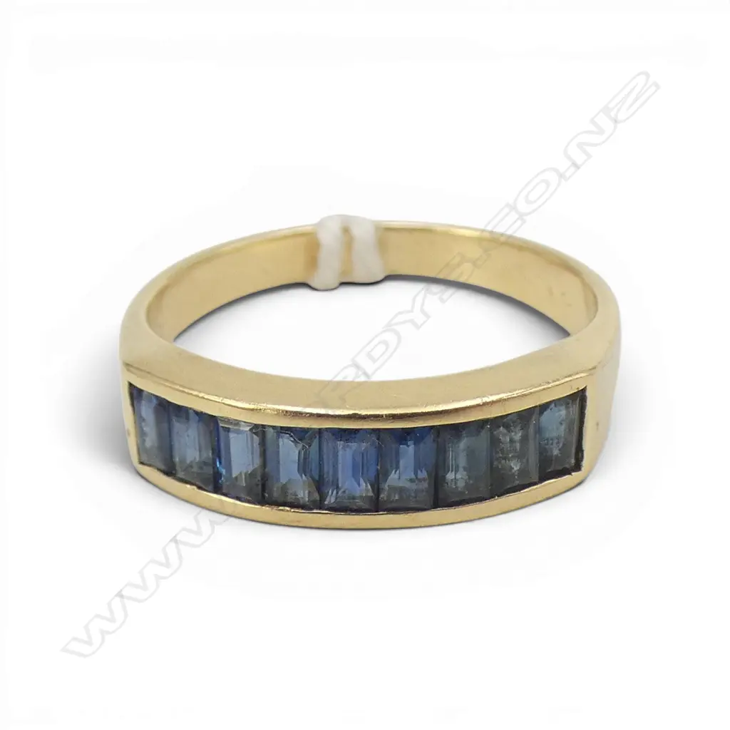 18CT SAPPHIRE  DRESS RING, 4gms SIZE P Image 1++
