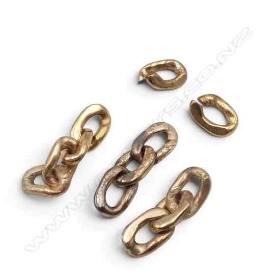 9CT GOLD SCRAP, 5.4gms