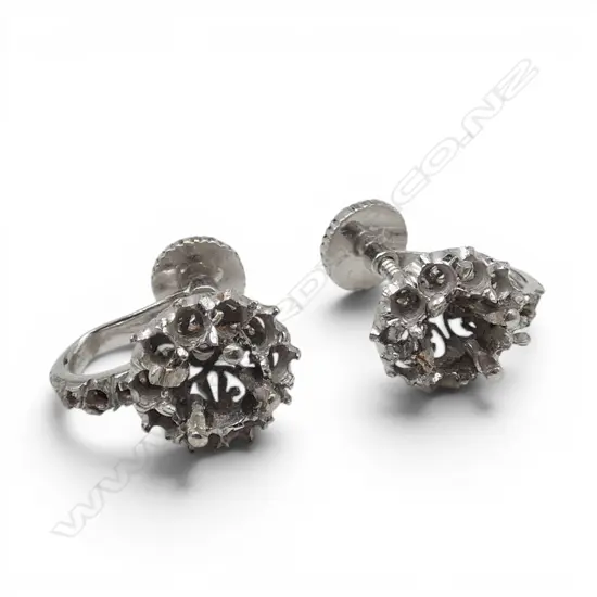 PR PLATINUM EARRINGS, 6.0gms (STONE REMOVED)