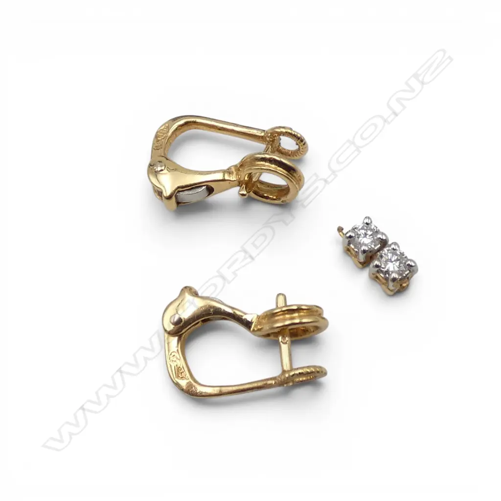 PR 18CT EARRINGS AF + 2 DIAMONDS 3.6gms Image 1++
