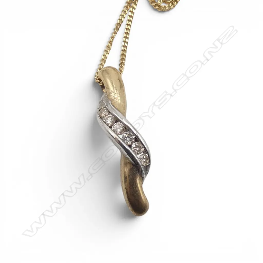 9ct GOLD & DIAMOND PENDANT on 10ct GOLD CHAIN, 2.2gm Image 1++
