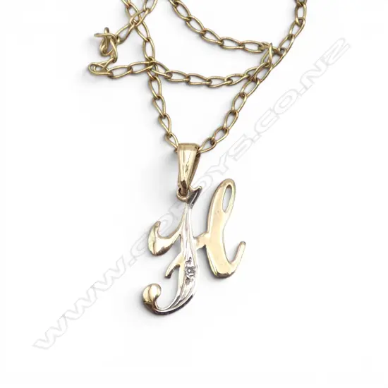 9ct GOLD PENDANT on 9ct GOLD CHAIN, 2.4gm