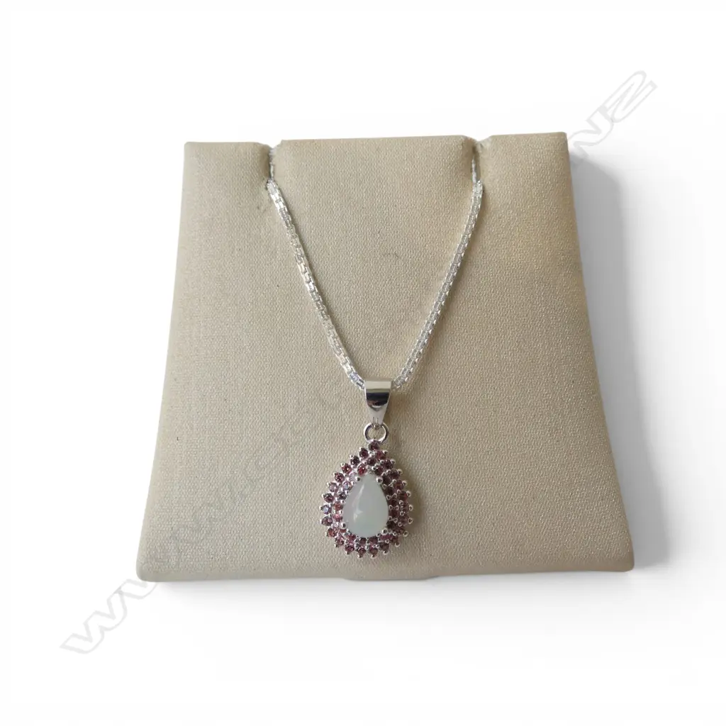SILVER OPAL & GARNET PENDANT on SILVER CHAIN Image 1++