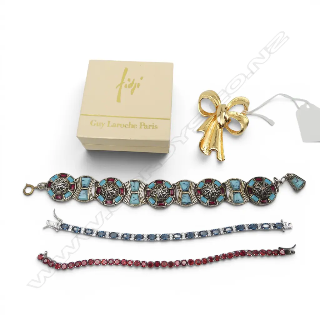 3 COSTUME BRACELETS (TESTED) + GUY LOROCHE GP BOW BROOCH Image 1++