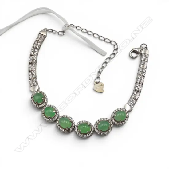 S/SILVER BRACLET SET WITH LIGHT GREEN CABACHON GEMSTONES