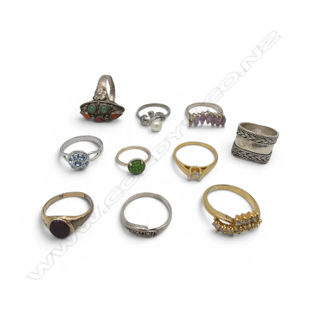 BAG OF SILVER & COSTUME RINGS Image 1++