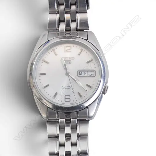SEIKO WRIST WATCH, RUNNING