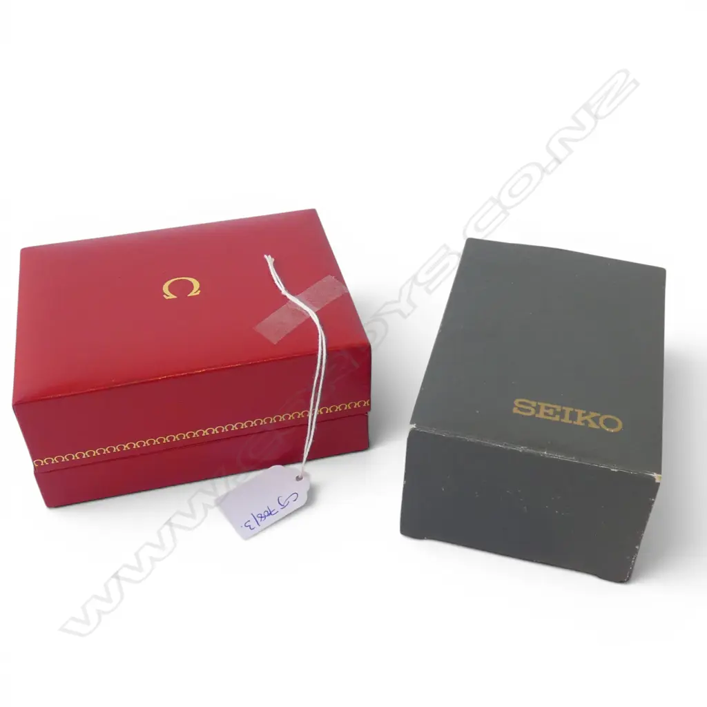 2 VINTAGE WRIST WATCH BOXES; OMEGA, SEIKO Image 1++