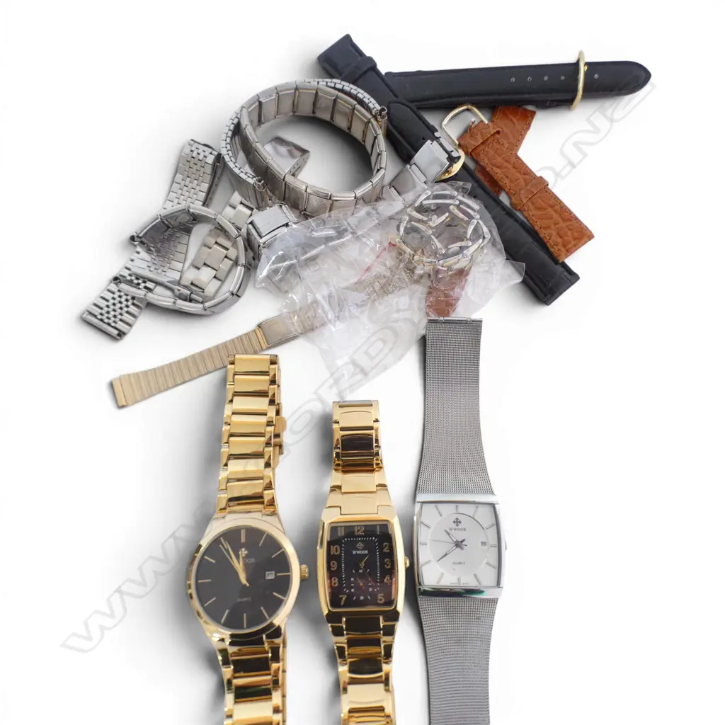 3 BOXED WWOOR MENS WRISTWATCHES 2BOXES & BAG OF STRAPS Image 1++