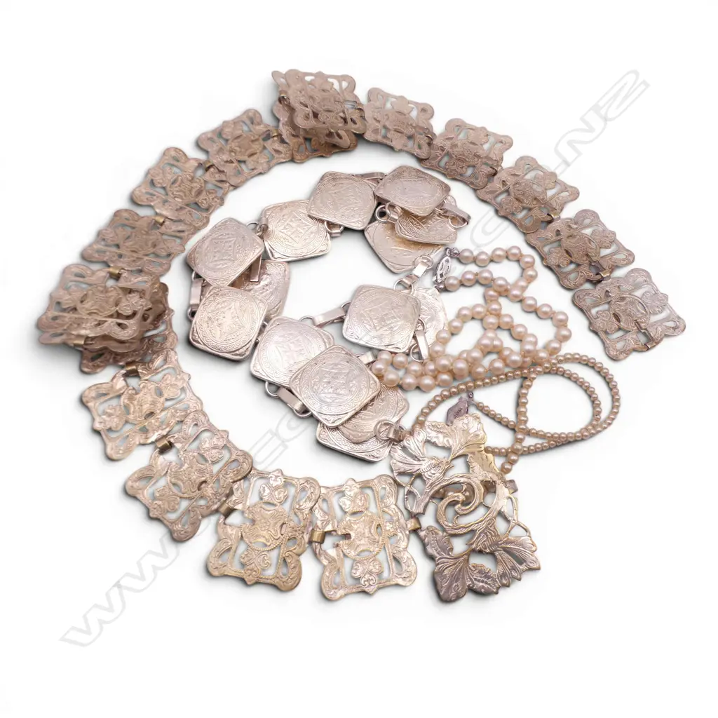BAG LOT 2 EP BELTS FAUX PEARLS ETC Image 1++