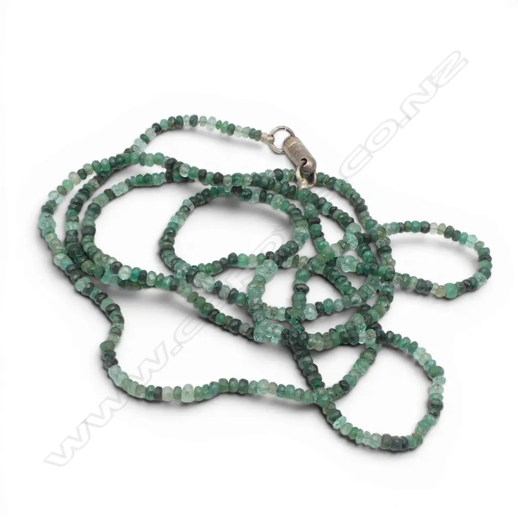 GREEN EMERALD NECKLACE w. VALUATION L.920mm Image 1++