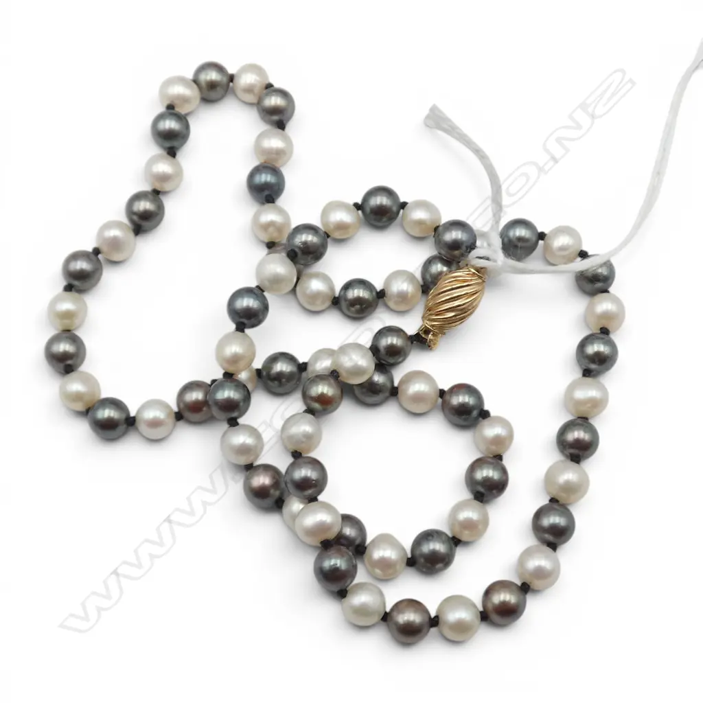 STRING GREY & CREAM CULTURED PEARLS w 9ct GOLD CLASP Image 1++