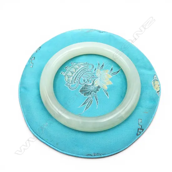 JADE BANGLE 60mm int. dia.