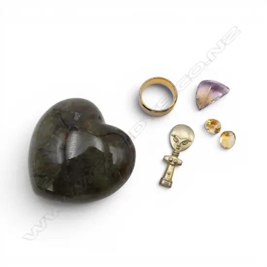 3 LOOSE GEMSTONES + HEART, GP CHARM & RING