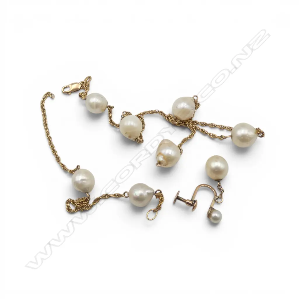 9ct GOLD & 7 semi baroque PEARL NECKLACE needs rejoining + 10ct GOLD matching SINGLE EARRING. 10gms total Image 1++