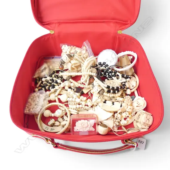 ASST. BONE / IVORY JEWELLERY