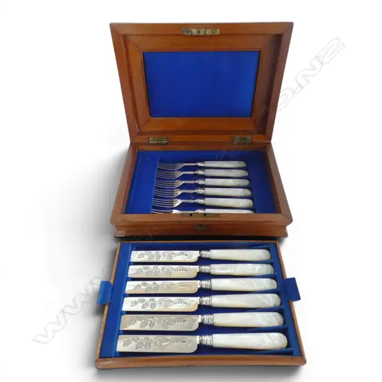 VICTORIAN 12 PC S/SILVER KNIFE & FORK SET BIRMINGHAM 1881 MOTHER OF PEARL HANDLES ORICINAL BOX  MAKER HILLIARD THOMASON 