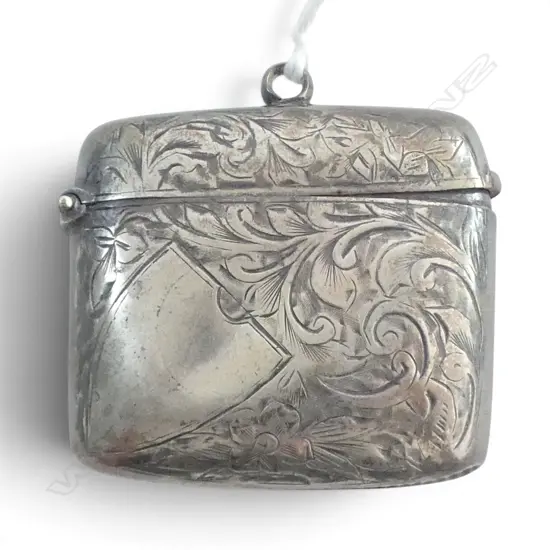 Birmingham 1900 SILVER LARGE VESTA lid slightly open 29gms