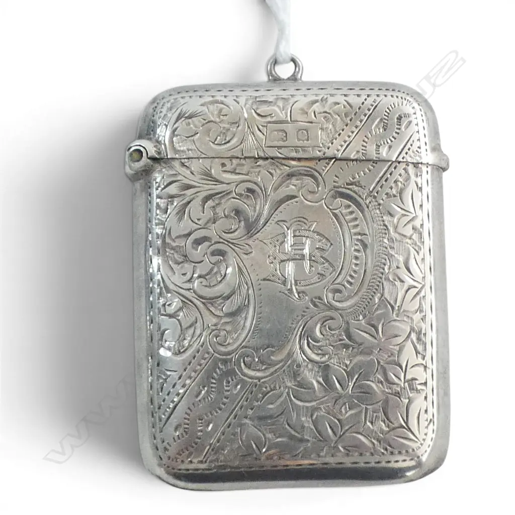 Birmingham 1904 SILVER ENGRAVED VESTA 21gms Image 1++