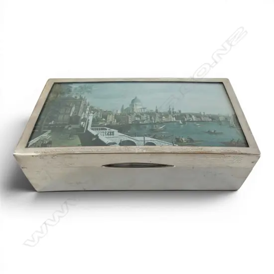 STG SILVER CIGAR BOX, LONDON 1903, FITTED INTERIOIR, 517gms