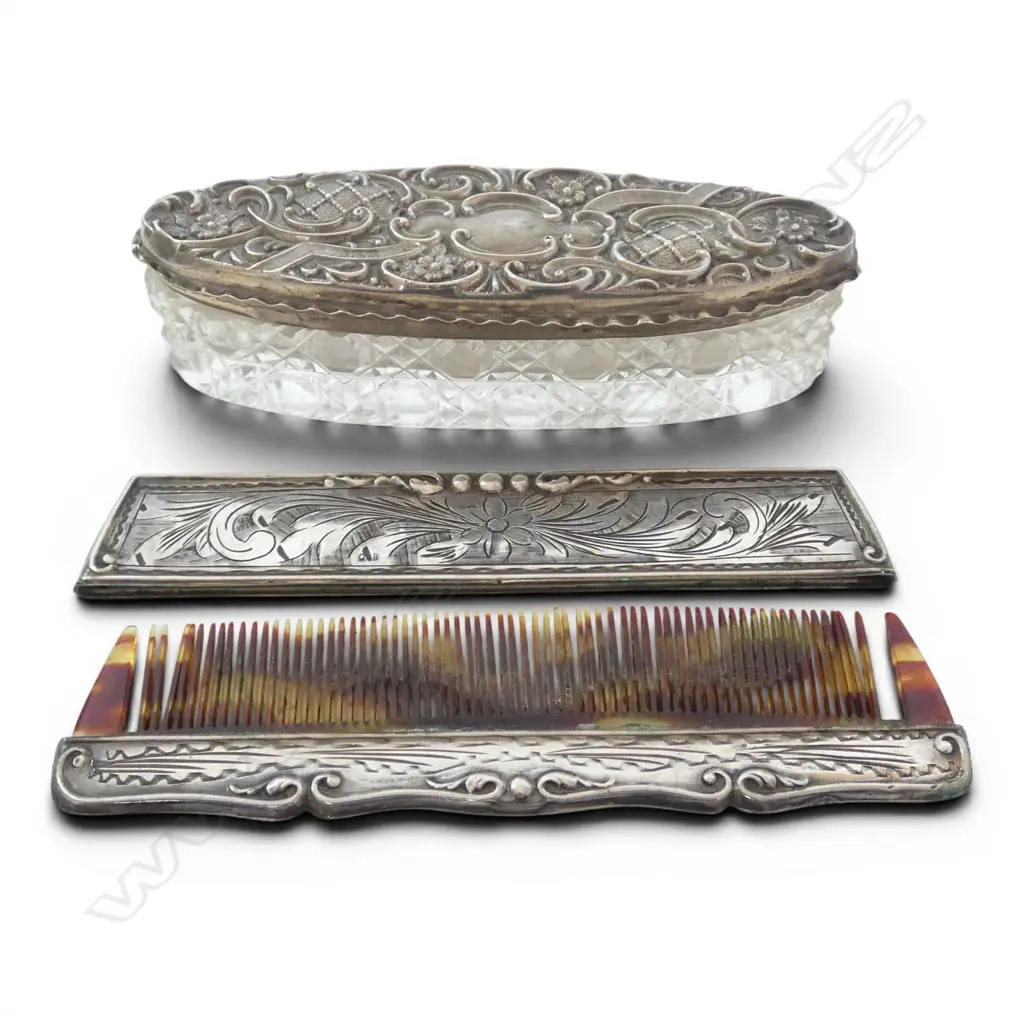 800 SILVER & TORTOISESHELL COMB 24.8GMS & S/SILVER TOPPED DRESSING TABLE JAR SILVER WEIGHT 12GMS Image 1++